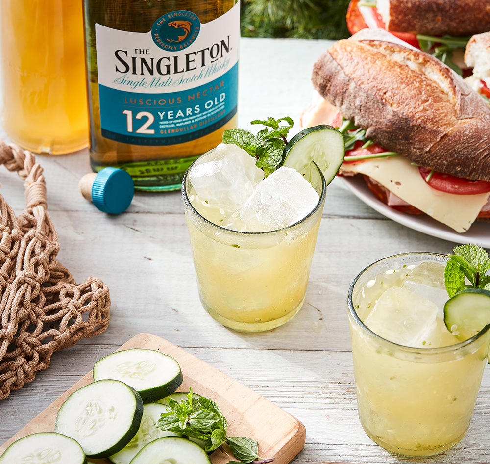 Singleton Old-Fashioned Whisky Cocktail Mix Drink